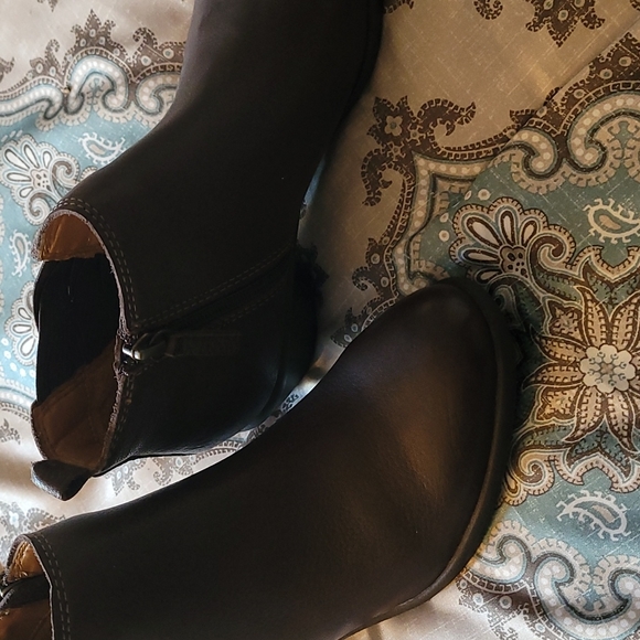 Booties - Picture 3 of 3